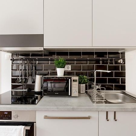 Apartament Red Dot Two - New Unit In The Heart Of Party Town Budapeszt Zewnętrze zdjęcie