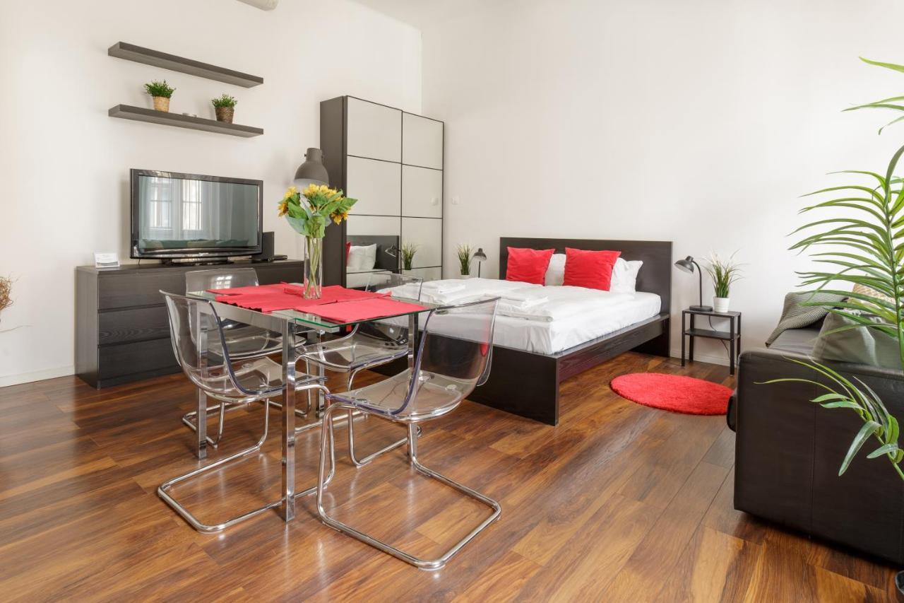 Apartament Red Dot Two - New Unit In The Heart Of Party Town Budapeszt Zewnętrze zdjęcie