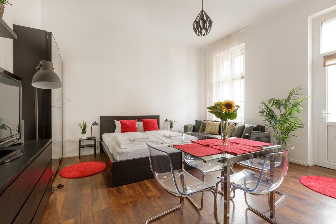 Apartament Red Dot Two - New Unit In The Heart Of Party Town Budapeszt Zewnętrze zdjęcie